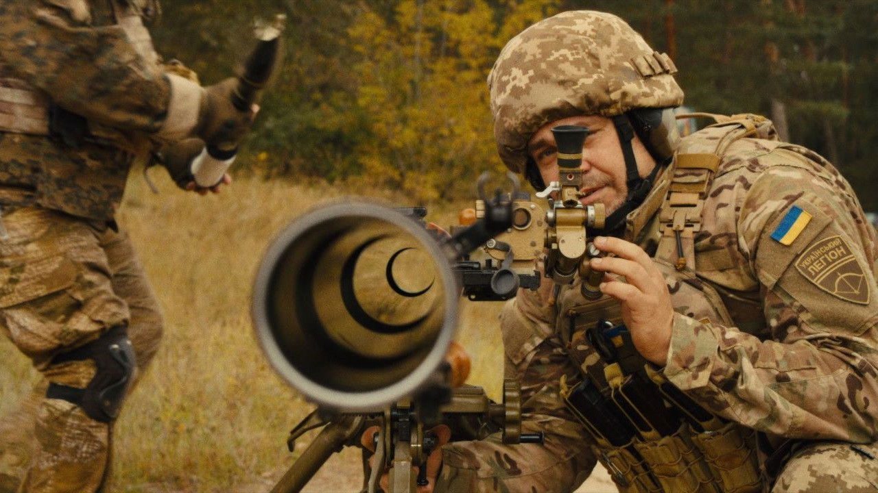 Porcelain War Movie Screenshot 4