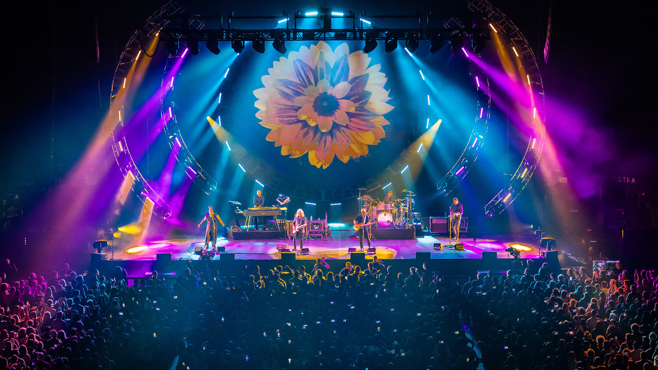 Tears for Fears Live (A Tipping Point Film) Movie Screenshot 1