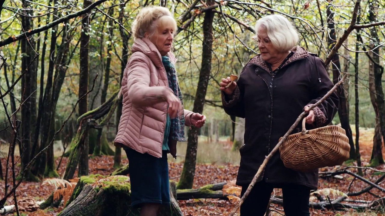 When Fall Is Coming Movie Screenshot 3