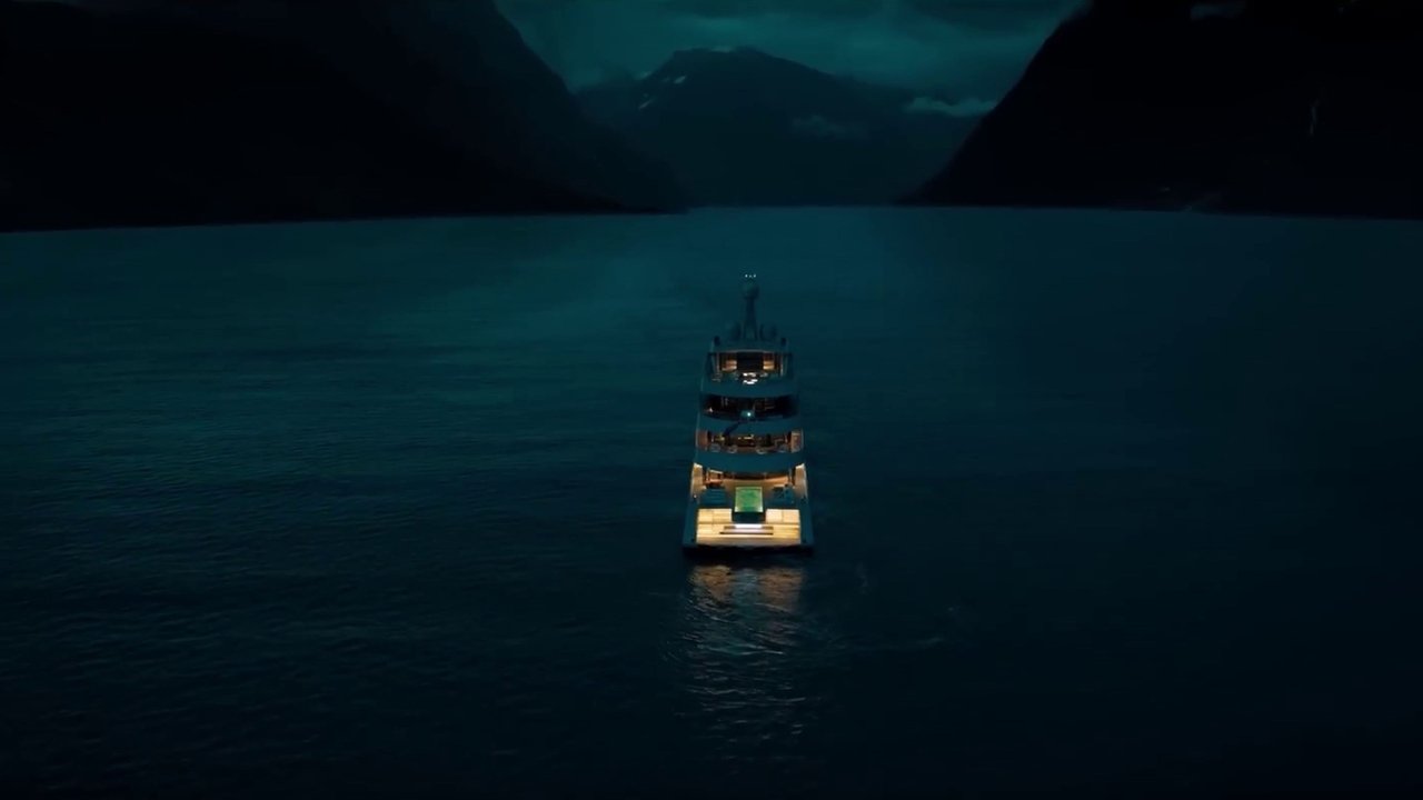 The Woman in Cabin 10 Movie Screenshot 4