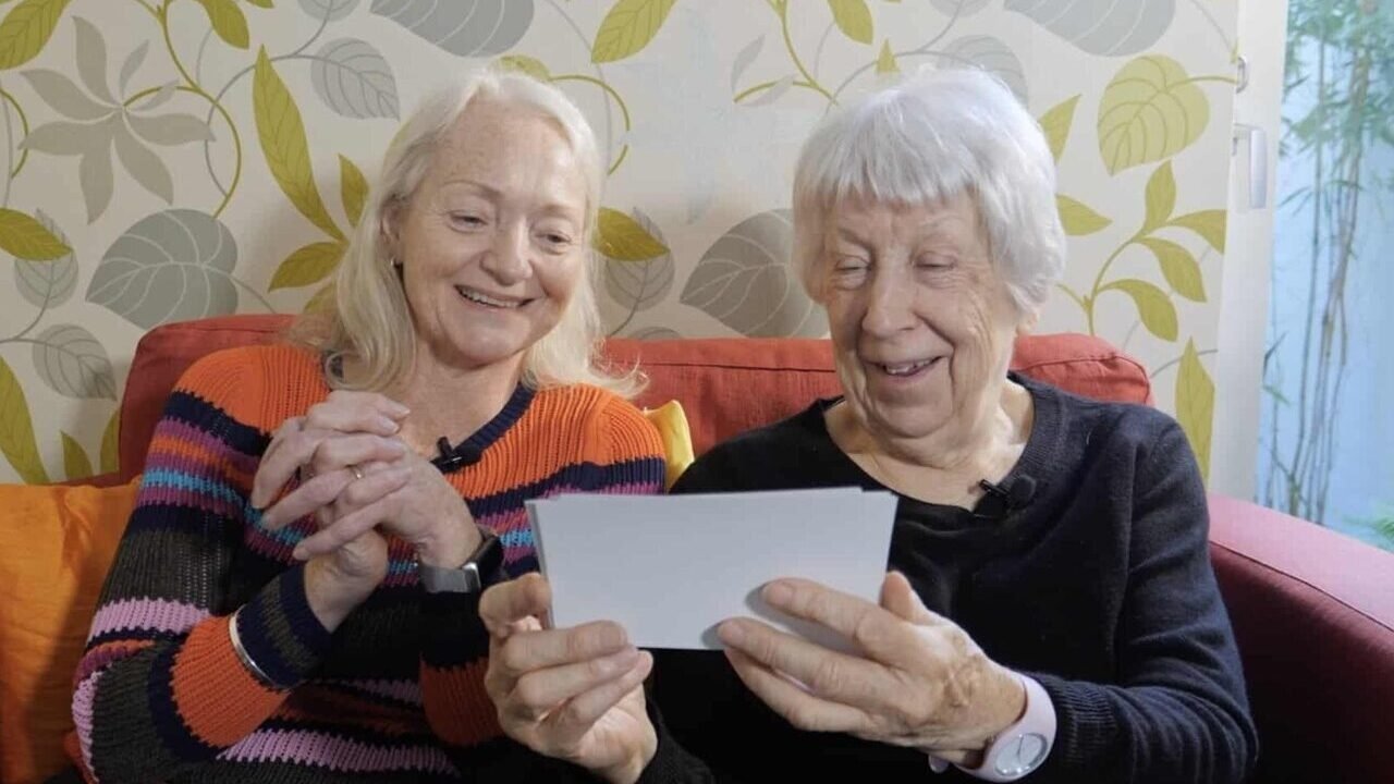 3000 Lesbians Go To York Movie Screenshot 1