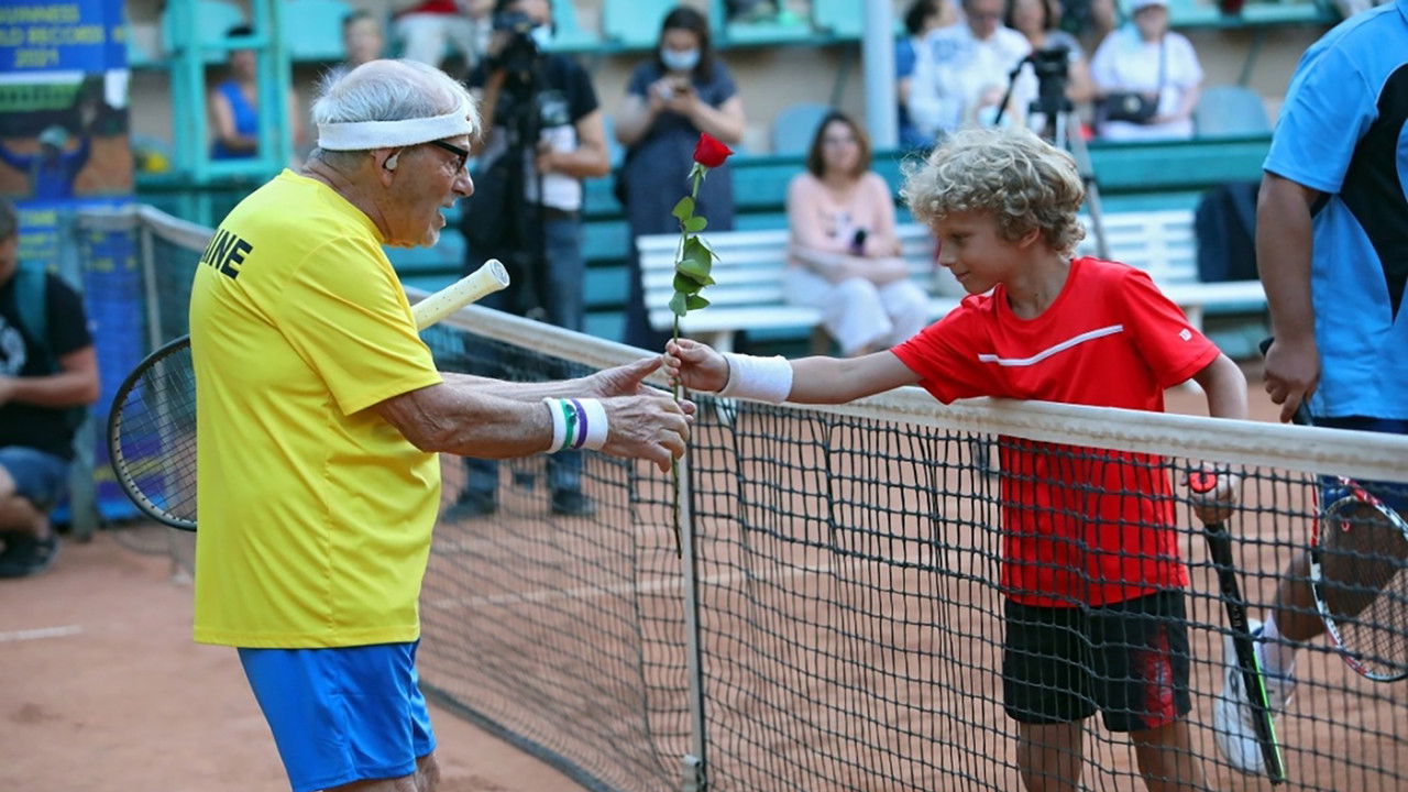 Silver Servers Movie Screenshot 3